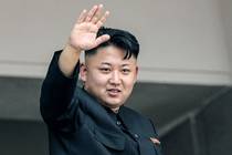 Северокорейский Лидер Ким Чен Ын убивает капиталистов и американских солдат в новой игре